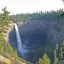 Die Helmcken Falls. Mit 141 Metern weder die höchsten noch die breitesten Wasserfälle in Kanada, aber die Schönsten. Wie im Bilderbuch fällt das Wasser hier ine einen breiten Kessel.
